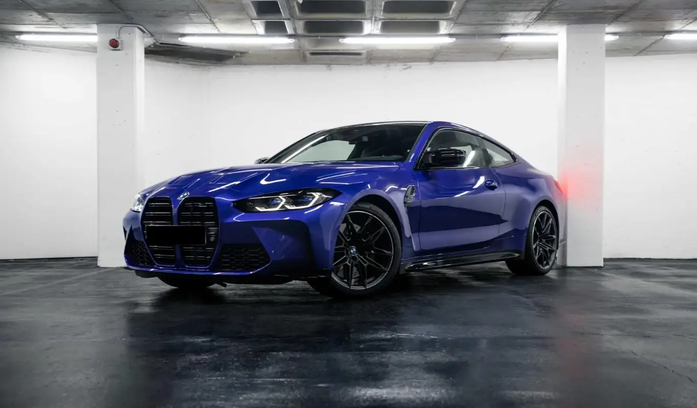 rent BMW M4 Coupé rent BMW M4 Coupé